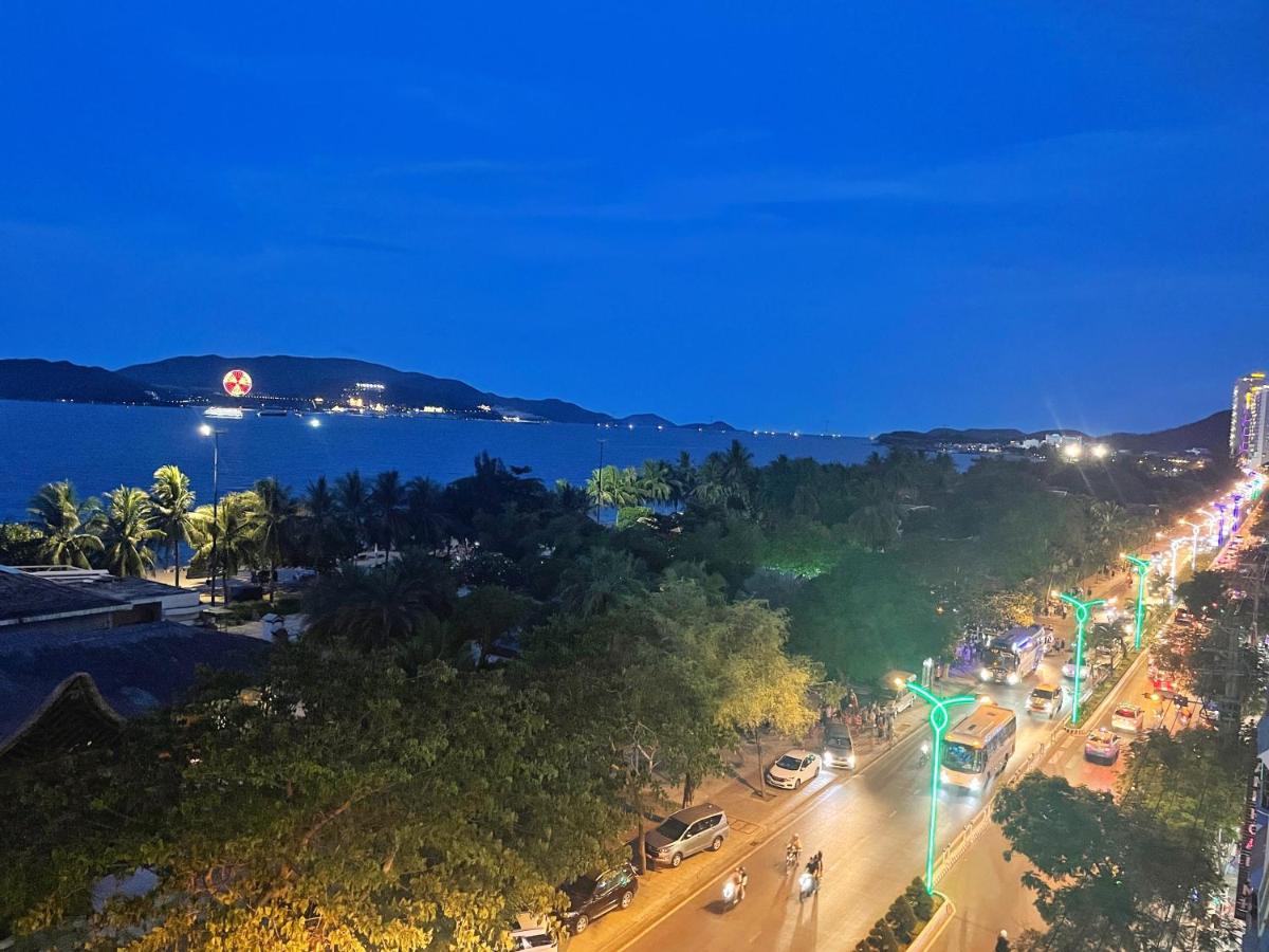 Anh Minh - Manchester Hotel Nha Trang Exterior photo